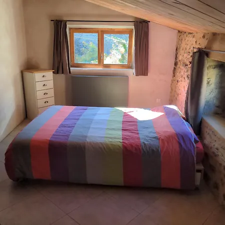 Holiday home Gite Les Tilleuls *